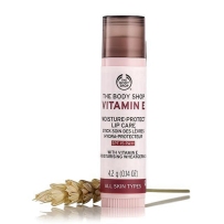  body shop VITAMIN E LIP CARE STICK SPF 15